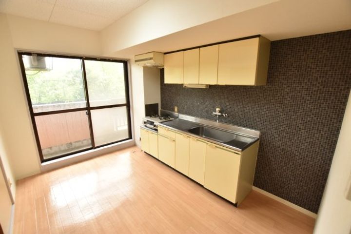 メゾン・ドゥ・ヴァン上赤江のキッチン