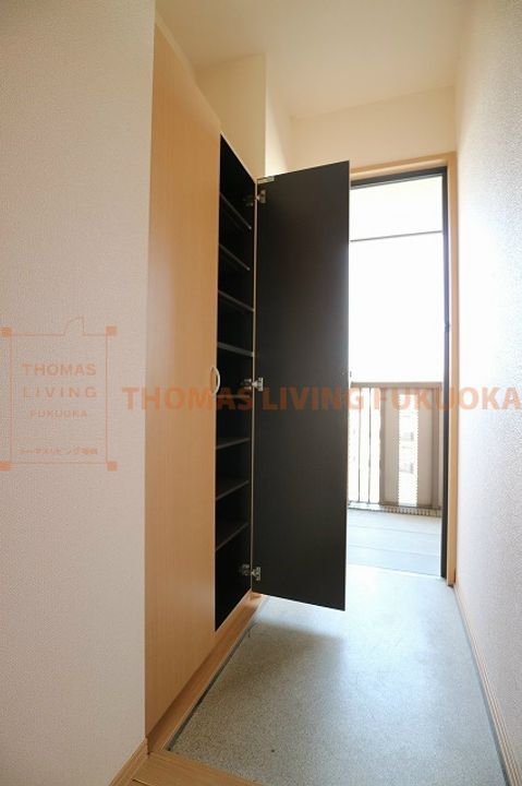 セイシェル大山B203の玄関