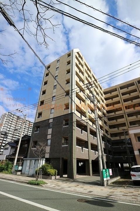 E.POPULAR804の外観