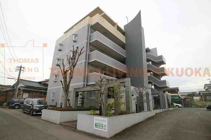 コンフォールメゾンの外観