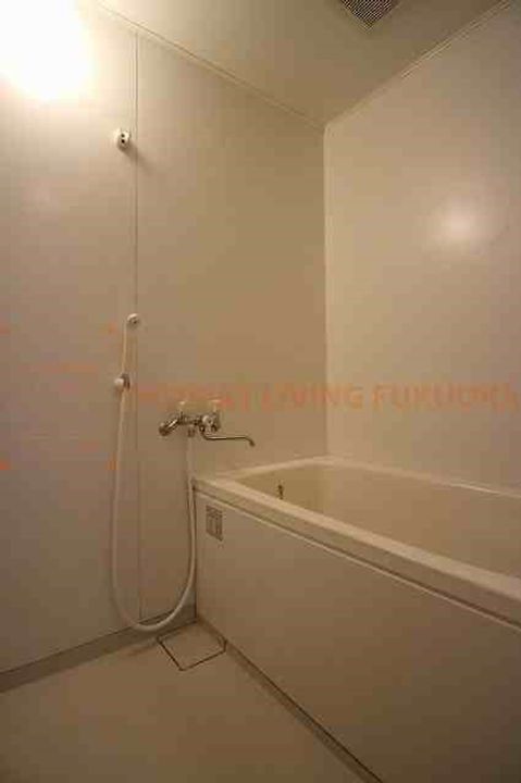 コンフォールメゾンの風呂