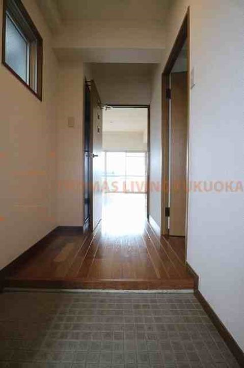 コンフォールメゾンの玄関