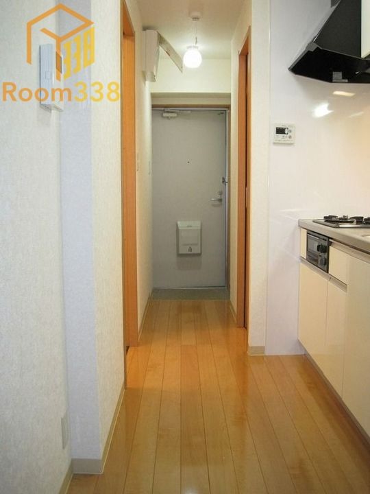 東京都中野区中央1丁目(マンション)の賃貸物件の玄関