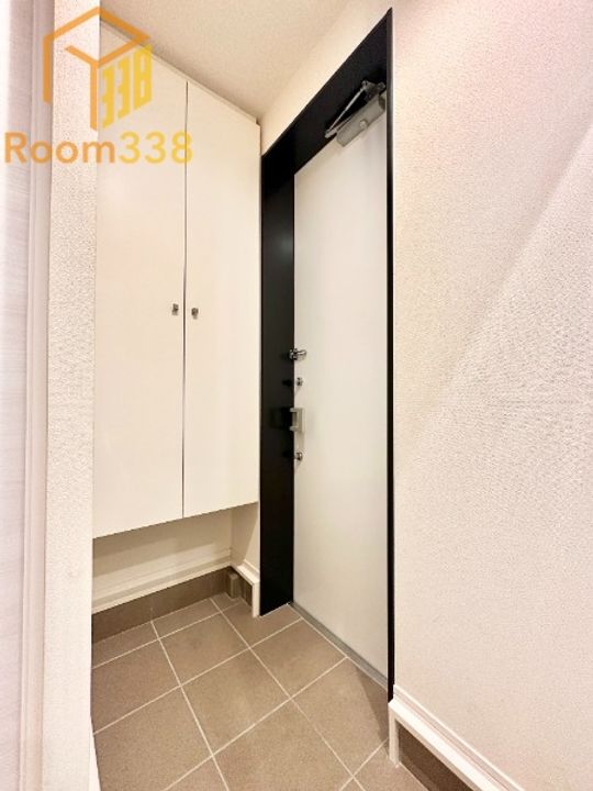 東京都中野区東中野4丁目(マンション)の賃貸物件の玄関