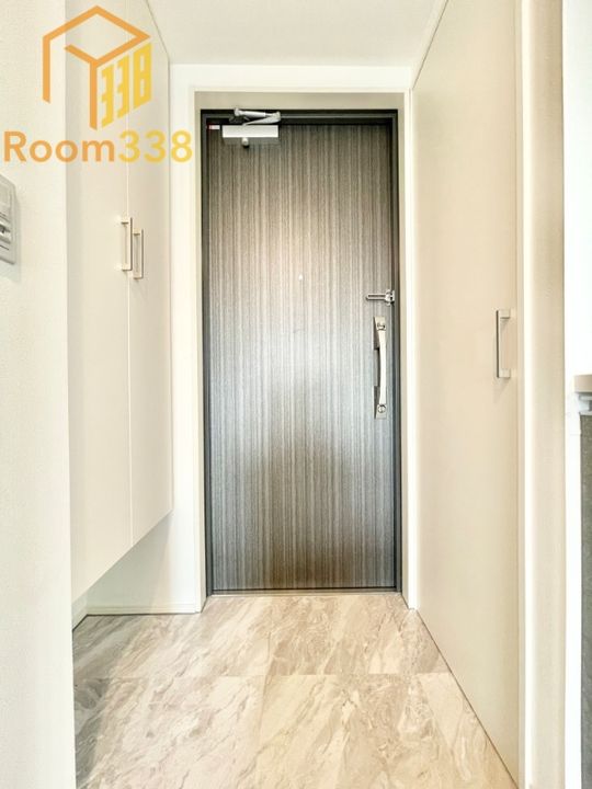 東京都中野区大和町3丁目(マンション)の賃貸物件の玄関