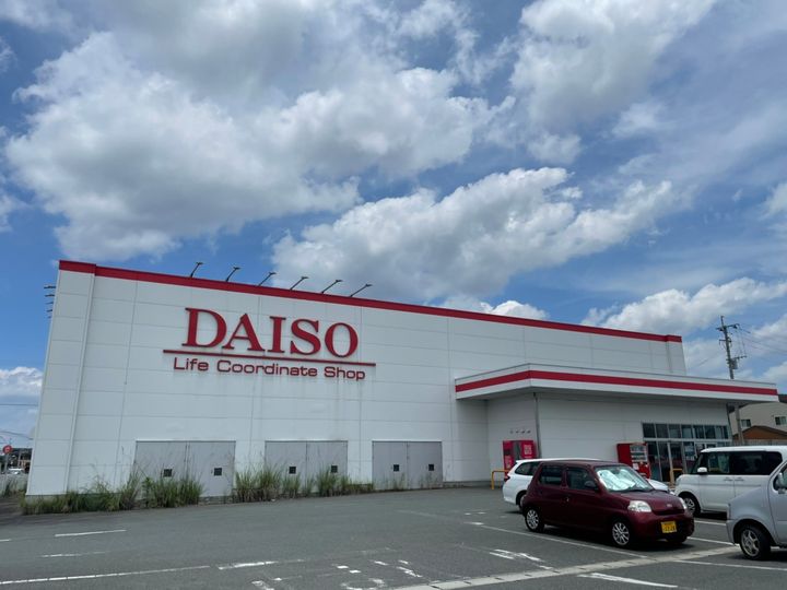 アバンティIIの周辺