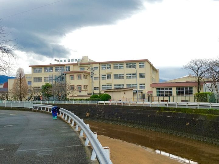 レアール藤原の周辺