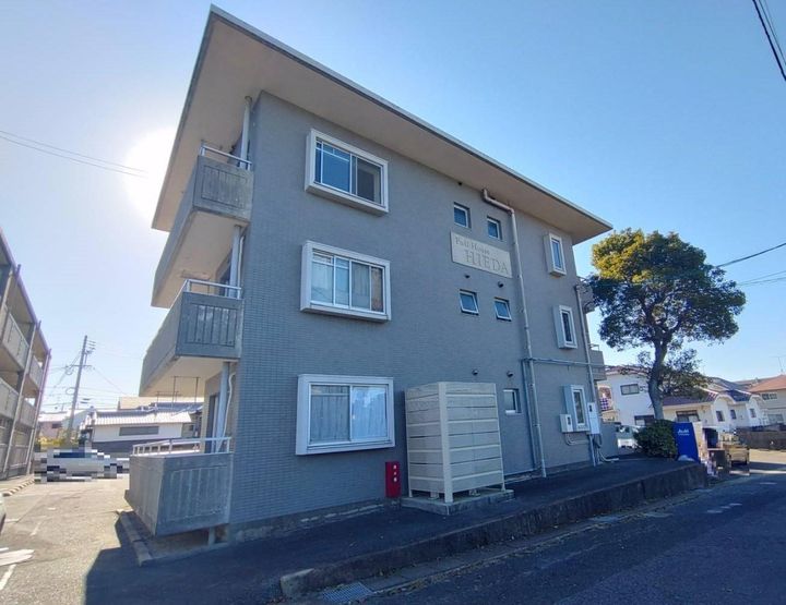 フルハウス稗田301の外観