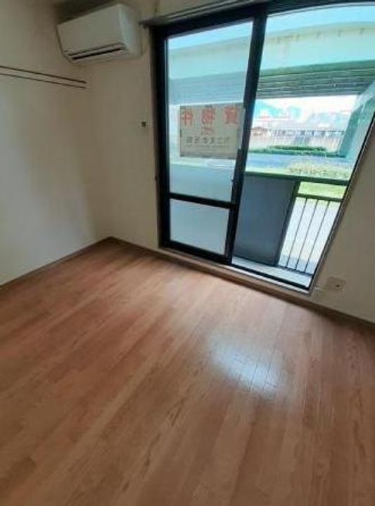 ビーライン菜園場103の内装