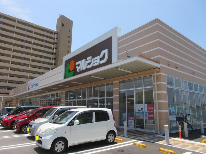 和泉ハイツC棟211の周辺