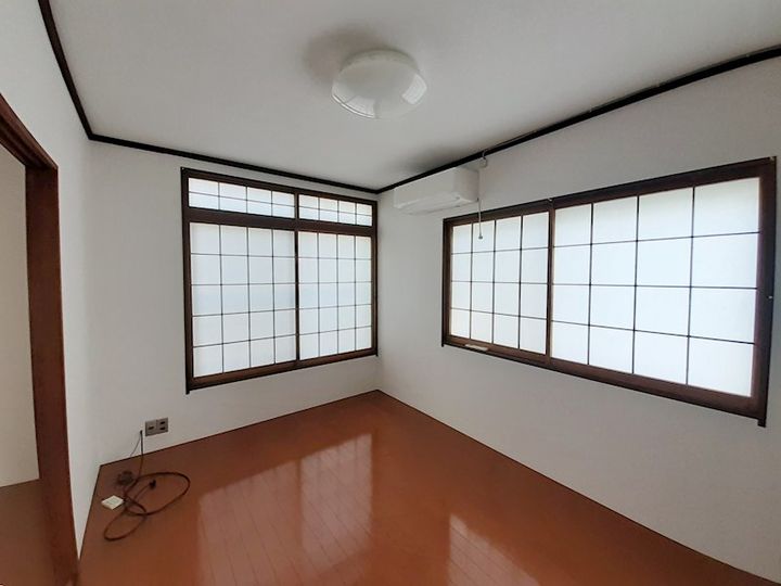 サンフラワー1号室の居間