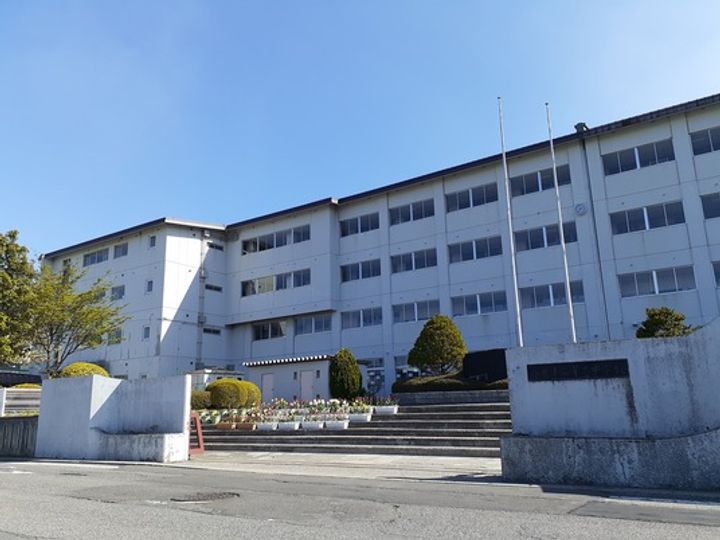 セジュールワヤマCの周辺