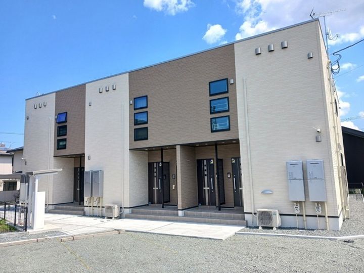 プラシードBの外観