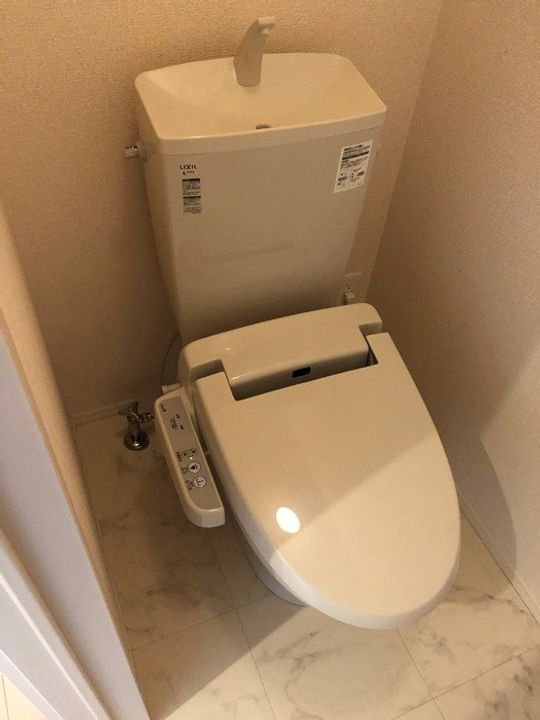 アゼリア吹上B103の内装