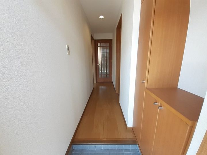 ジャルディーノCの玄関