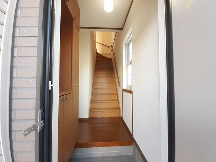 ヒューゲルヴィラの玄関