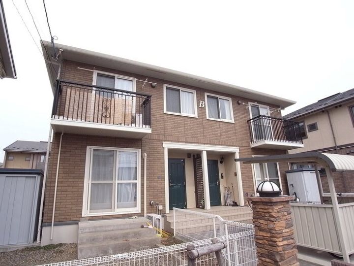 コスモポラリスB102の外観