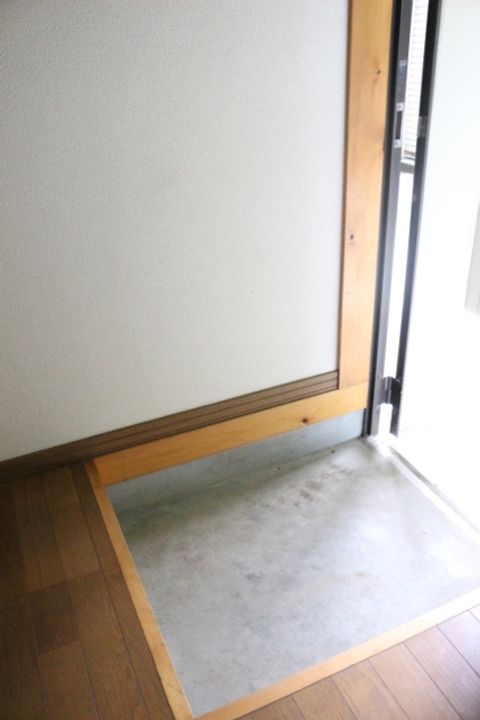 ハイツ栗崎104の玄関