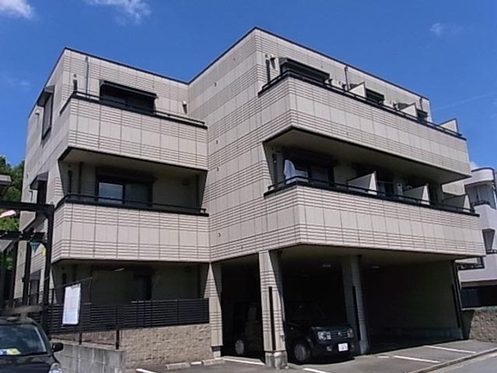 川瀬マンションの外観