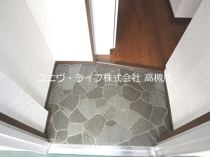 ヴィラサカイの玄関