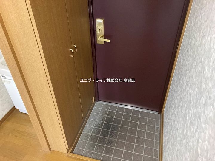 コンフォート茜の玄関