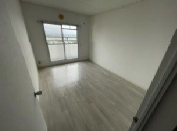 塚原台ハイツ13号棟の寝室