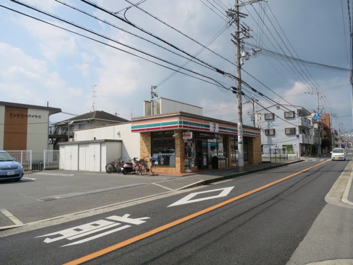 ビレッジハウス服部6号棟の周辺