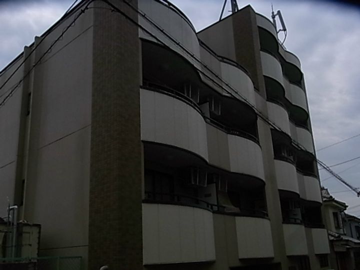 アンフィニィ松ヶ丘の外観