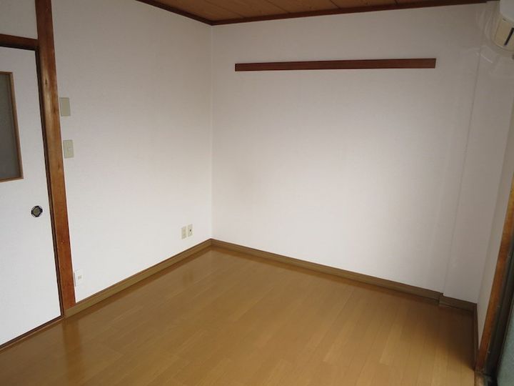 ジョイフルコーポ真上の寝室