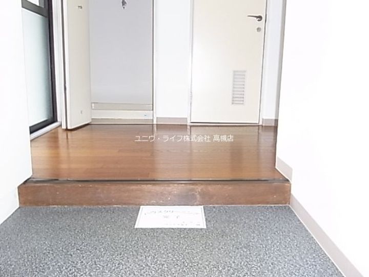 アンフィニィ真上の玄関