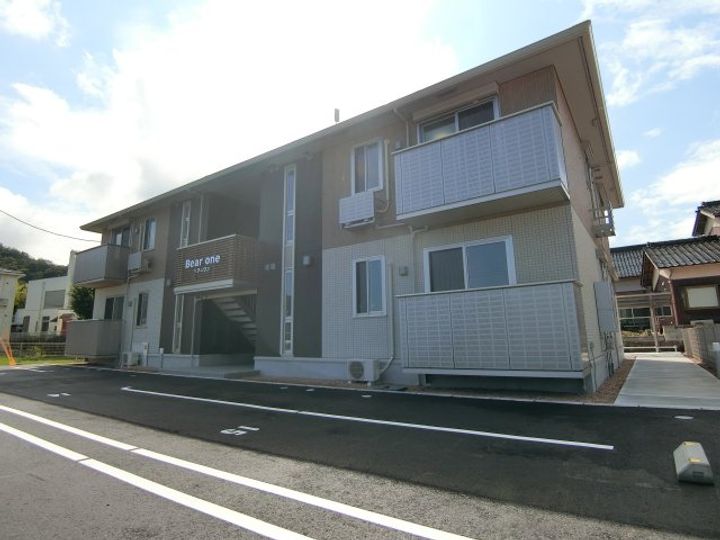 ベアーワンの外観