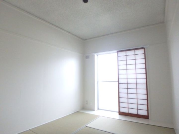 ビレッジハウス境港第三1号棟302の内装