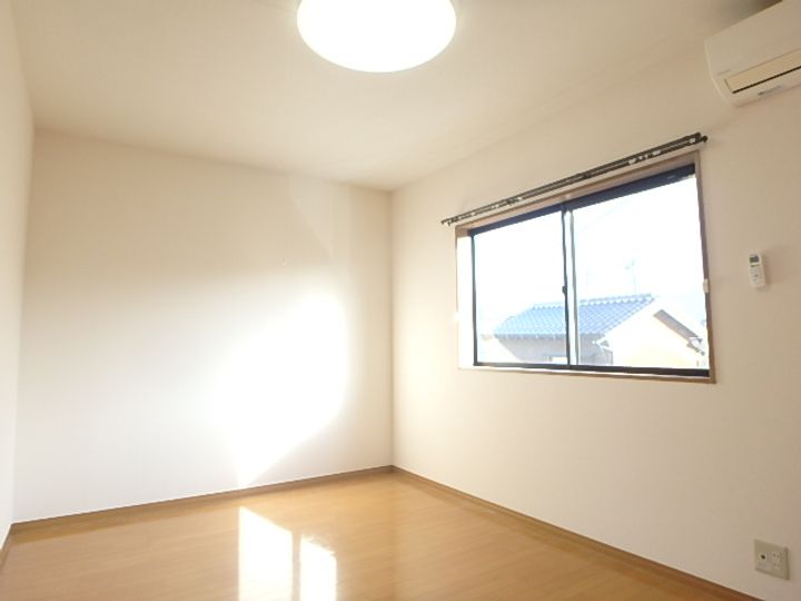 パープルKの内装