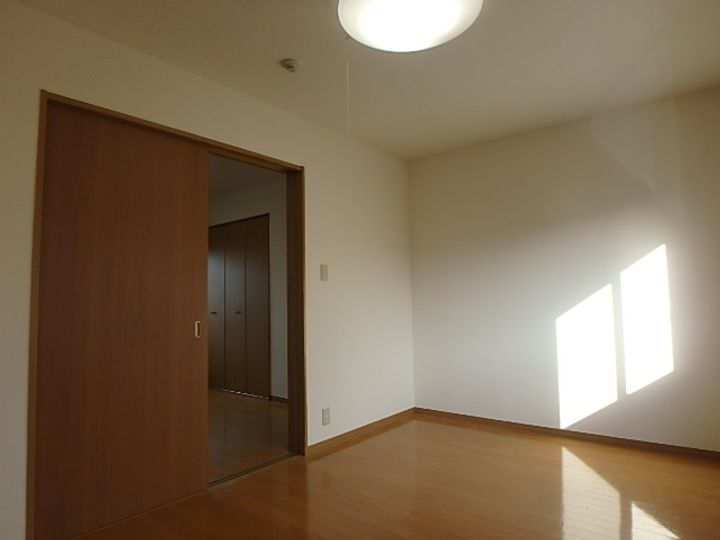 パープルKの内装