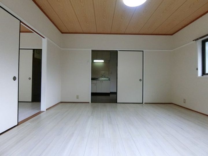 MINTスクエアみささ101の居間