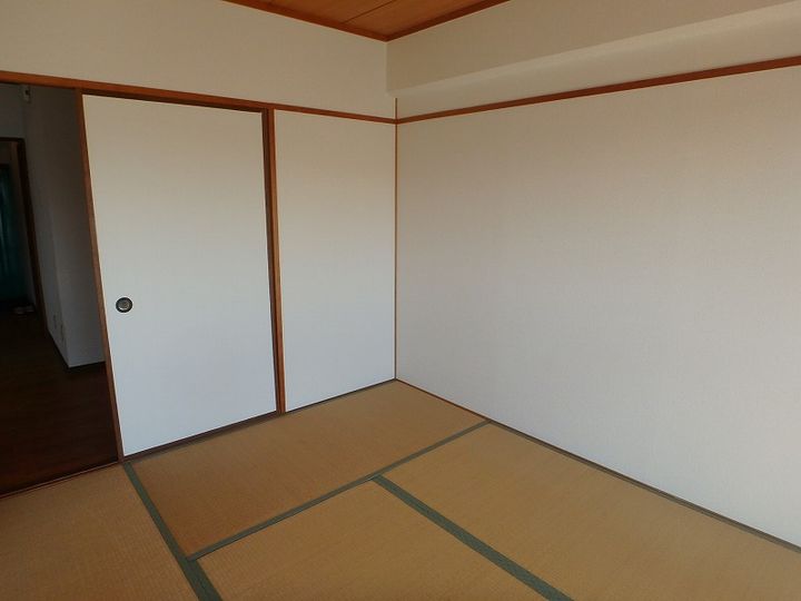 インフィオラータ102の内装