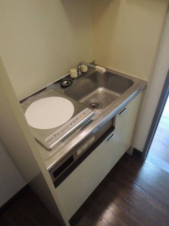 東京都足立区綾瀬5丁目(マンション)の賃貸物件302のキッチン