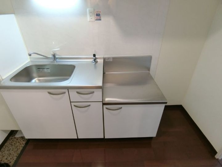 クリオジーテ七条のキッチン