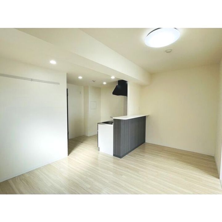 愛知県名古屋市中村区畑江通3丁目(マンション)の賃貸物件の居間