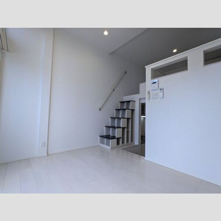 愛知県名古屋市中村区郷前町2丁目(アパート)の賃貸物件の居間