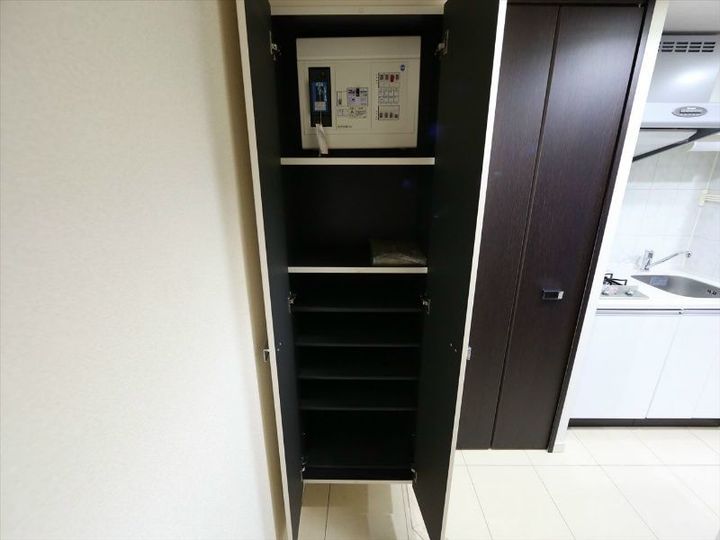 愛知県名古屋市中区栄4丁目(マンション)の賃貸物件の玄関
