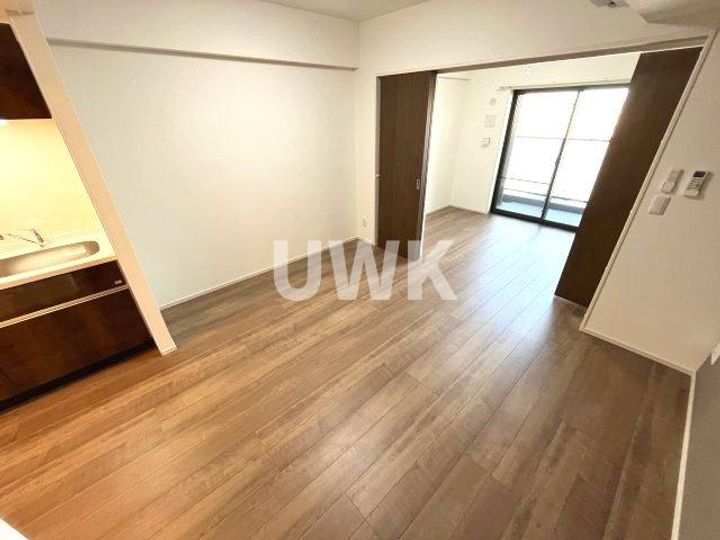 愛知県名古屋市中区新栄2丁目(マンション)の賃貸物件の居間