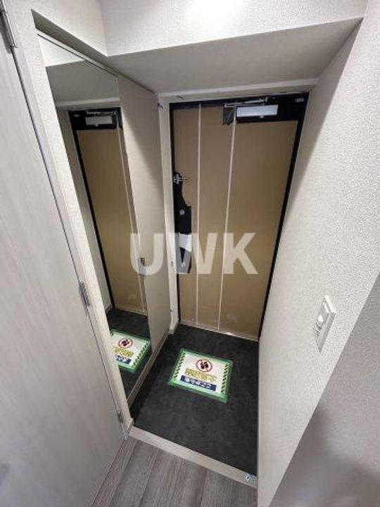 プレサンス千種駅前レガートの玄関