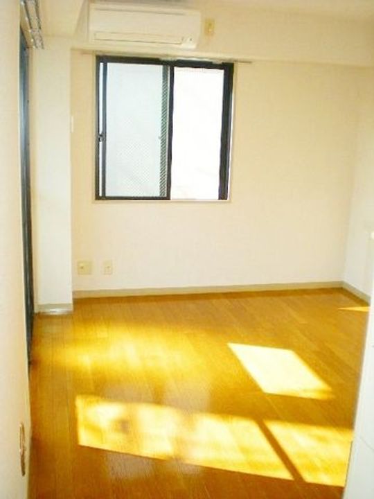 エルミタージュ201の居間