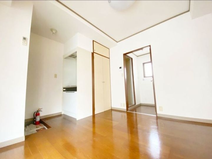 コーポヤマキ102の居間