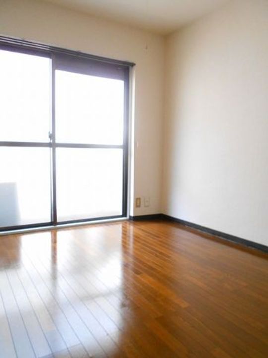 西山マンション303の居間