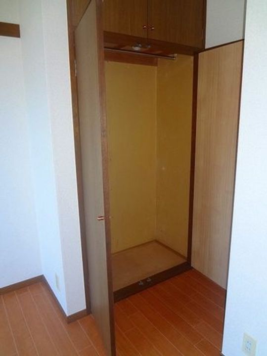 フレンドハイツ102の内装