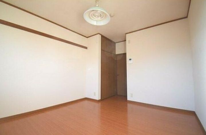 フレンドハイツ102の内装