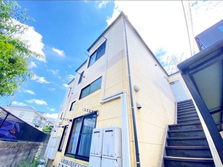 エスポワール日吉102の外観