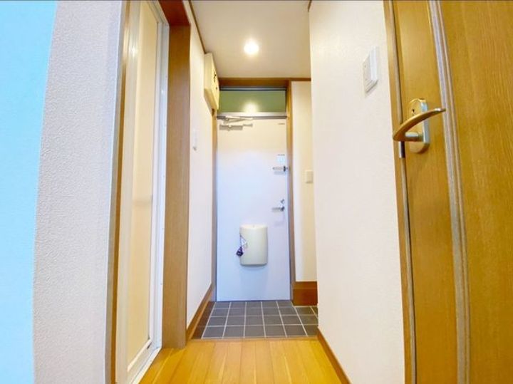 エスポワール日吉102の玄関